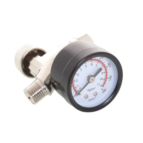 Mini air regulator for spray guns
